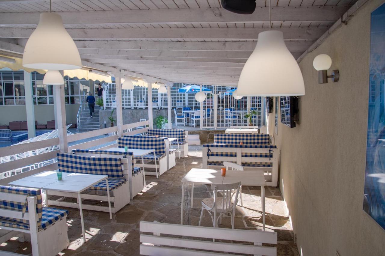 Ariana Hotel Kiten  Exterior photo