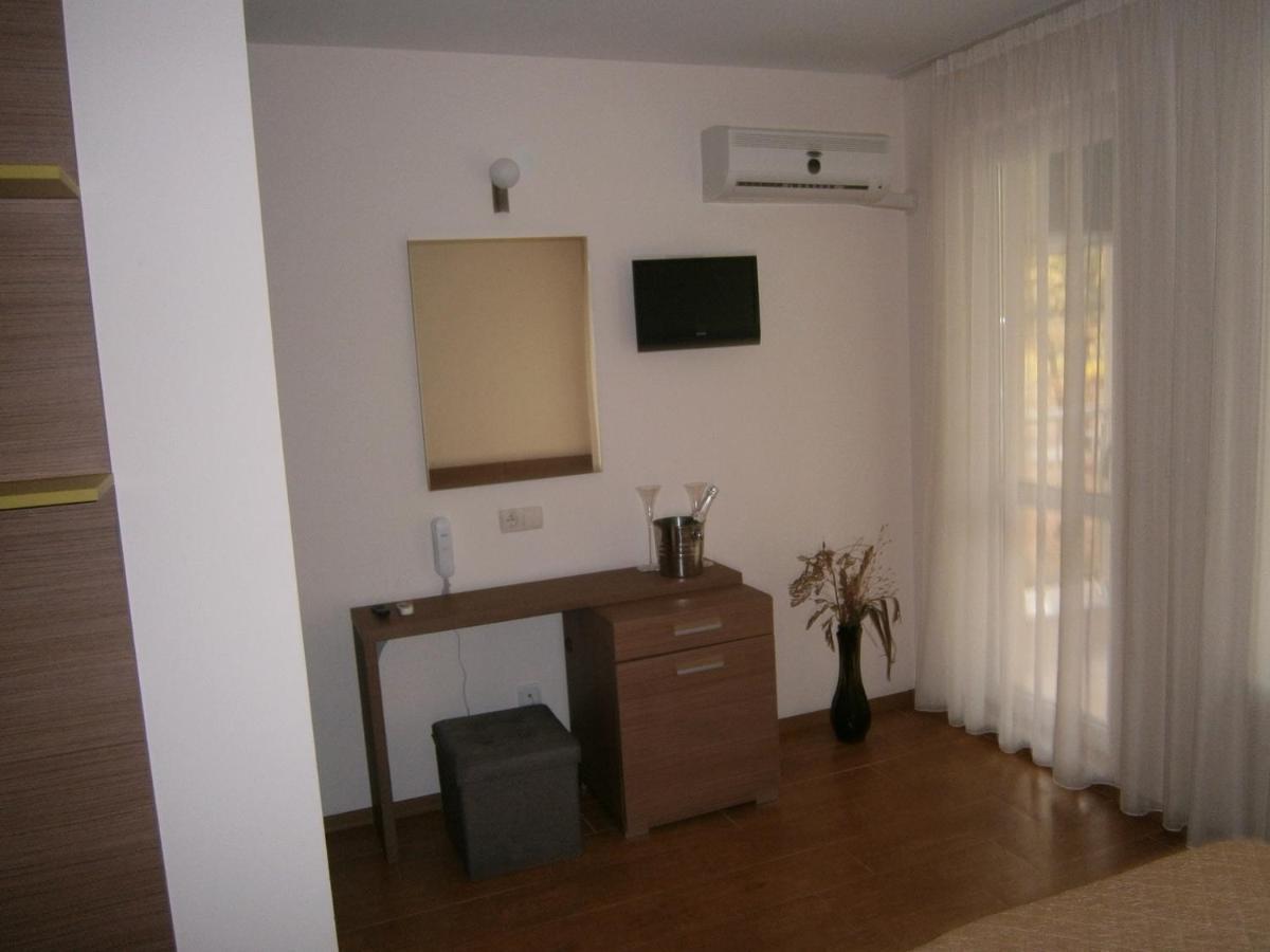Ariana Hotel Kiten  Room photo